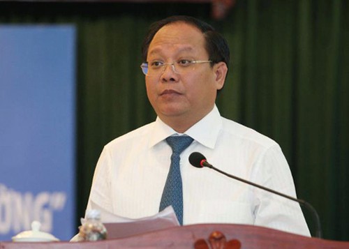 Ông[-]Tất[-]Thành[-]Cang[-]bị[-]cách[-]chức[-]Ủy[-]viên[-]Trung[-]ương,[-]Phó[-]Bí[-]thư[-]Thường[-]trực[-]Thành[-]ủy[-]TP[-]HCM